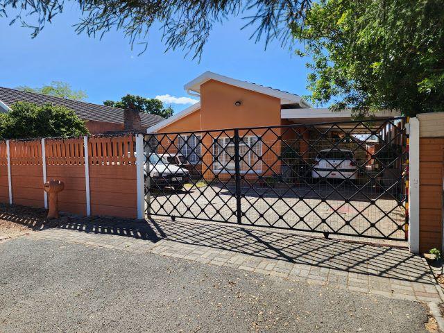 3 Bedroom Property for Sale in Mabille Park Western Cape